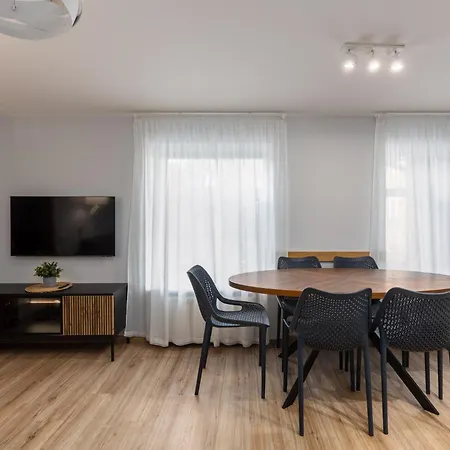 Lab1 House Apartman *